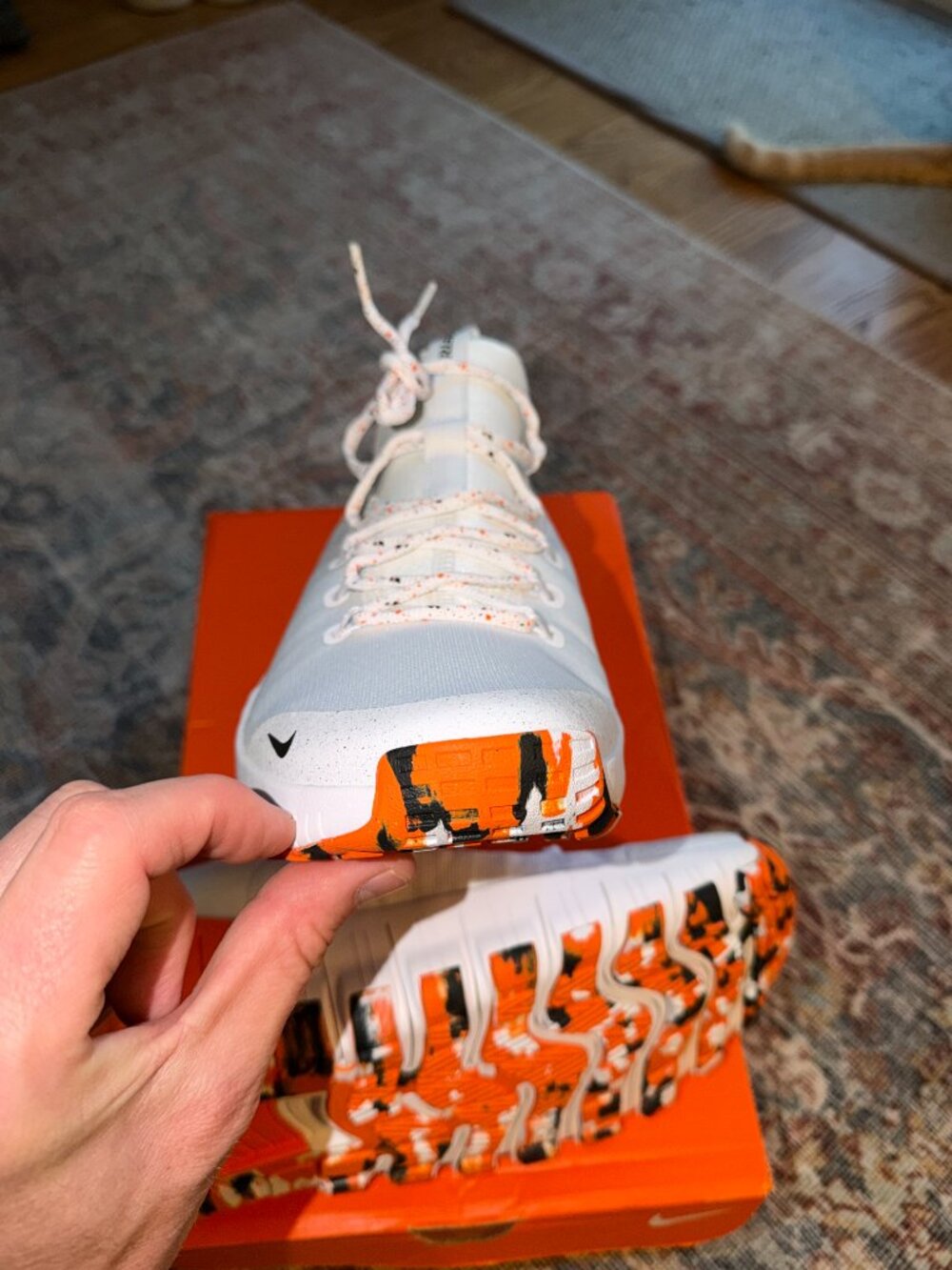 Nike Free Metcon 5 White/Safety Orange - Men's Size 11 (New in Box) - Picture 6 of 7